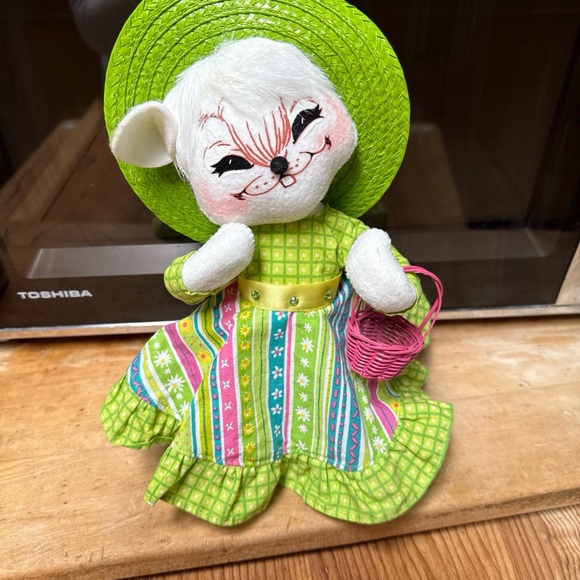 Annalee Other - Annalee anthropomorphic Green and Pink Mouse Figurine